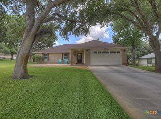 100 Whitetail Holw, Seguin, TX 78155