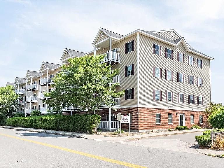 1st image of 18 Harbor Ave
