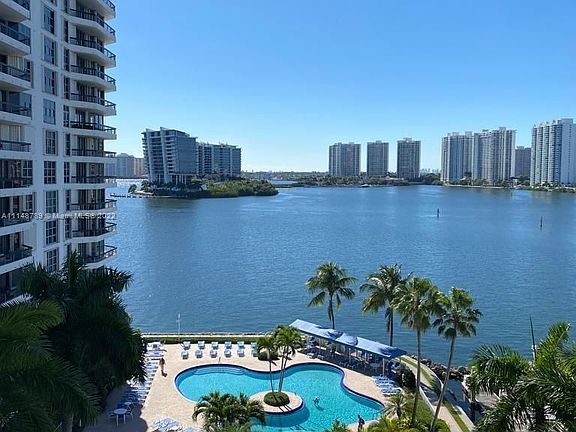 2nd image of 3530 Mystic Pointe Dr APT 805