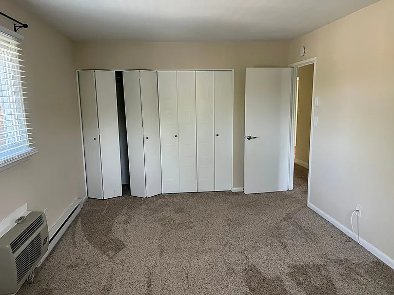 Robin Hood Apartments — Photo 7