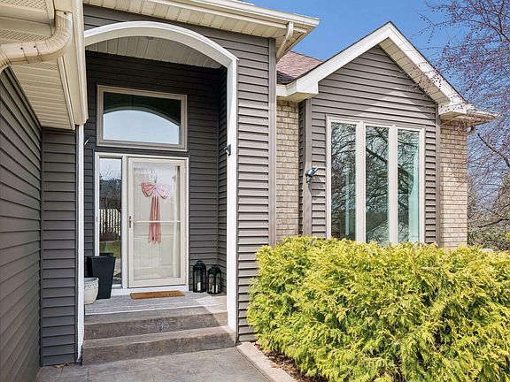 2nd image of 2378 Manuela Dr