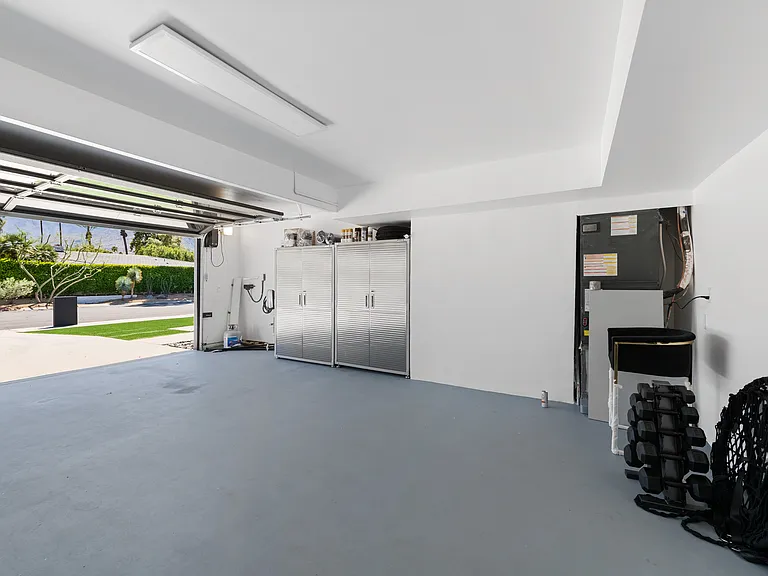 850 E Sierra Way — Photo 46