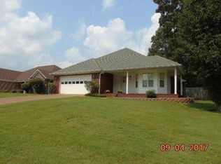 79 Castlegate Dr, Jackson, TN 38305