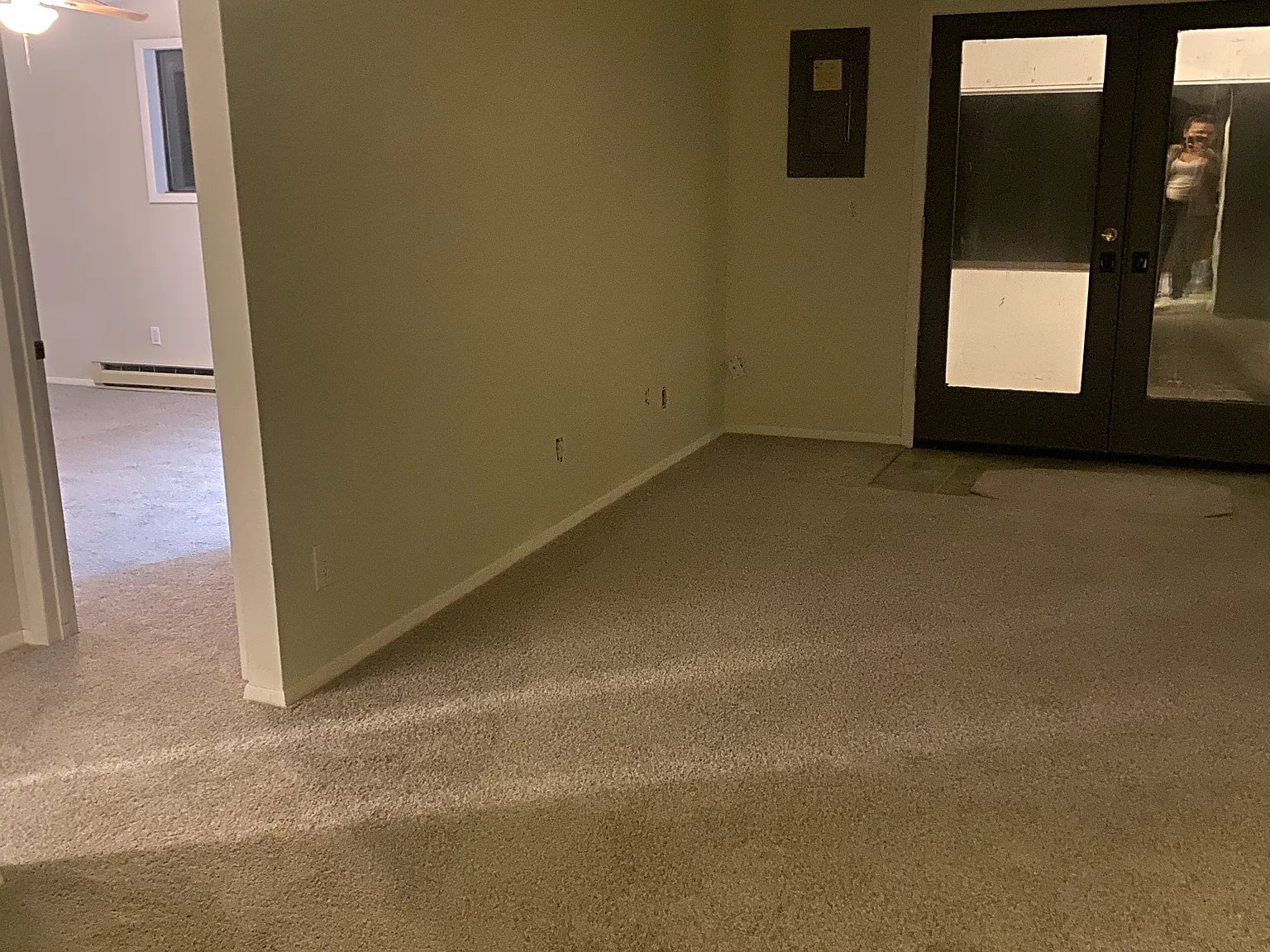 2 bed, 1000 sqft, $1,725 — Photo 2