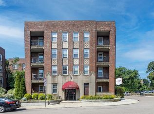 52 Strathmore Rd APT 32, Brighton, MA 02135