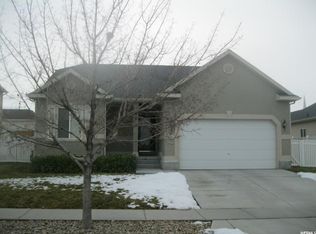 270 E Heidleburg Pl, Stansbury Park, UT 84074