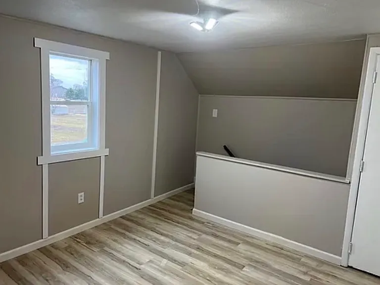 Upstairs entry way, could be an office or large walk in closet
