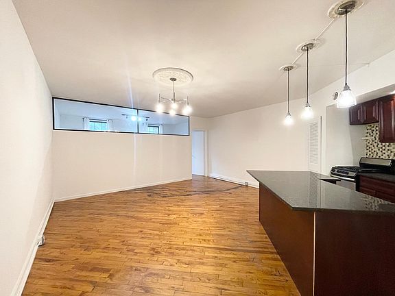 2nd image of 303 N 3rd St Floor 3