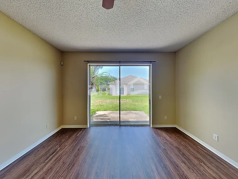 2750 Eagle Glen Cir — Photo 7