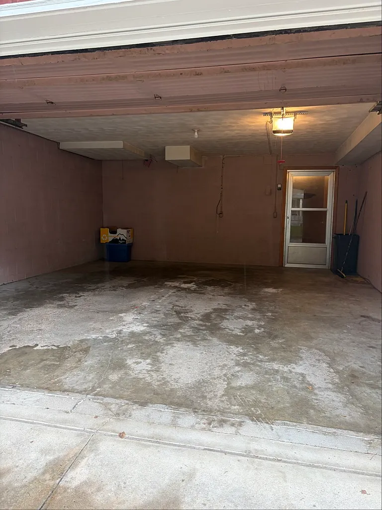 Spacious 2-Bedroom Duplex in Council Bluffs, Iowa — Photo 3