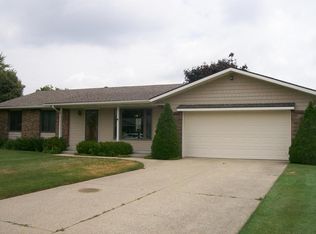 7338 Harmon Ln, Jenison, MI 49428