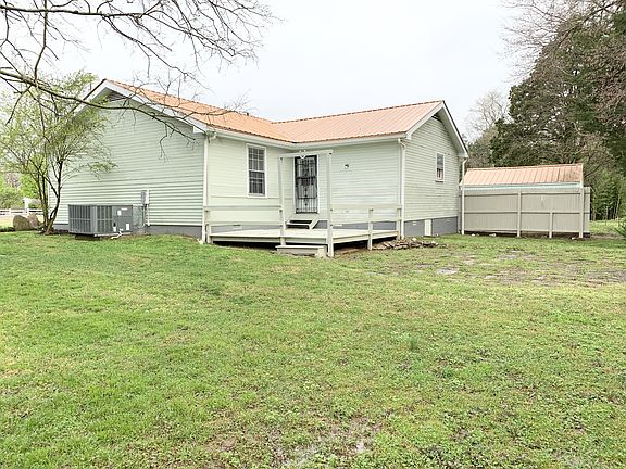 4th image of 245 Thorne Ct