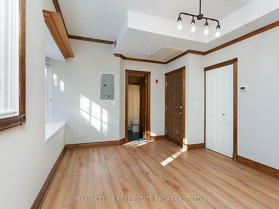 3rd image of 228 Saint George St #5