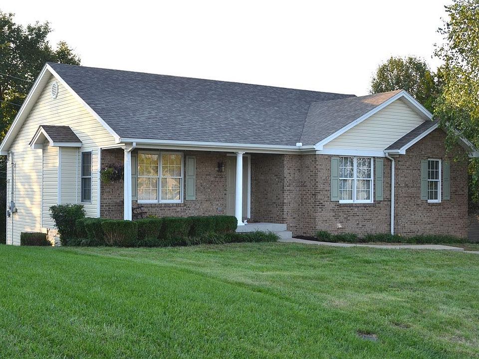 1st image of 113 River Oak Dr