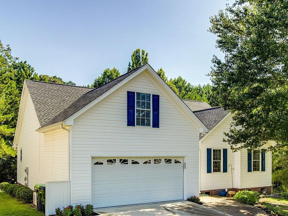 1st image of 115 Bradford Hill Dr