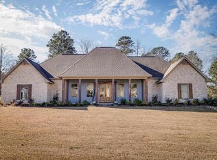 196 Pinehurst Cir, Calhoun, LA 71225