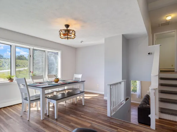 215 East Road, Wales, ME 04280
