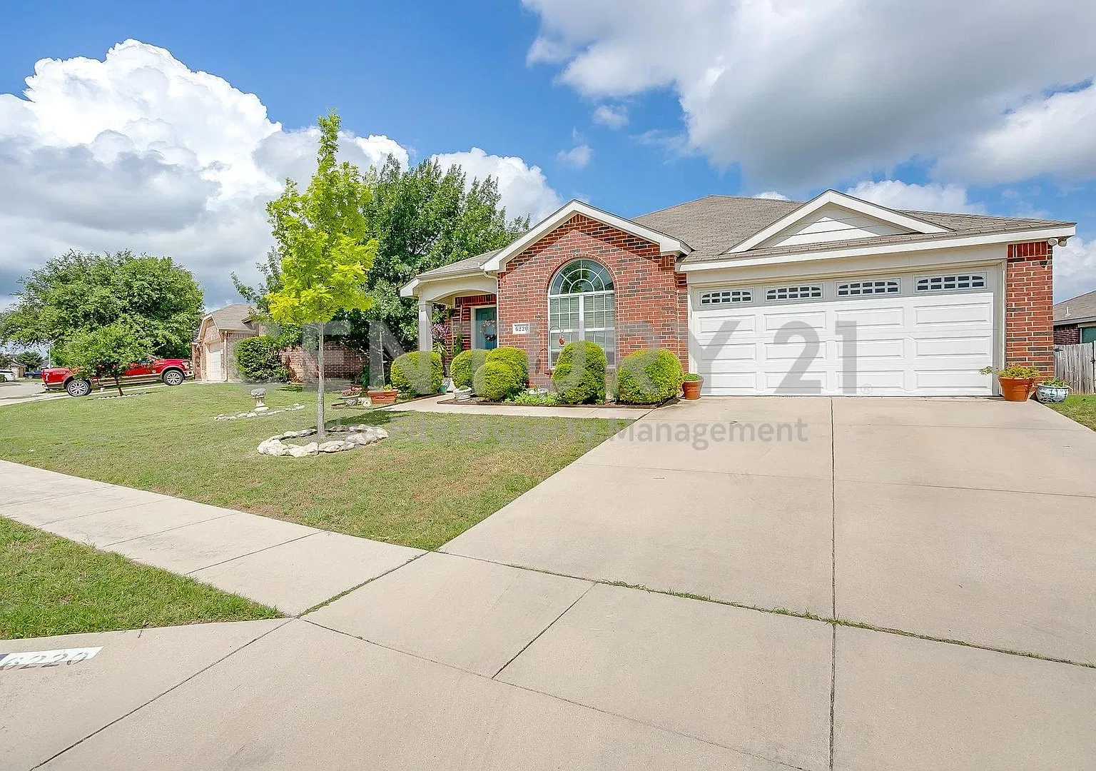 Fabulous 4/2/2 Nestled on Cul-de-sac in Stone Creek Ranch For Rent! — Photo 2