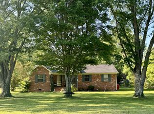 284 Kay Cir, Lafayette, TN 37083