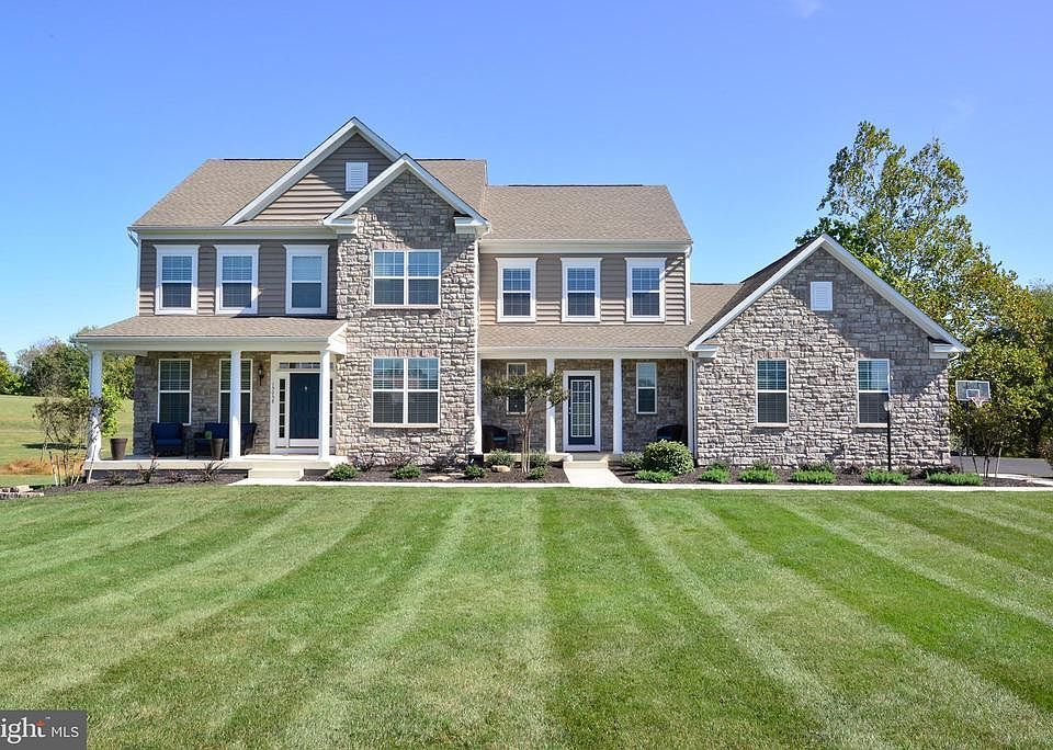 1st image of 15058 Lynnford Ct