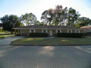 106 Chestnut Dr, Enterprise, AL 36330