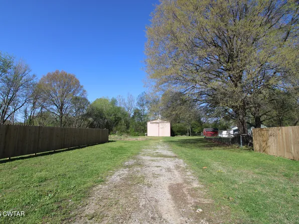2121 Ennis St, Milan, TN 38358