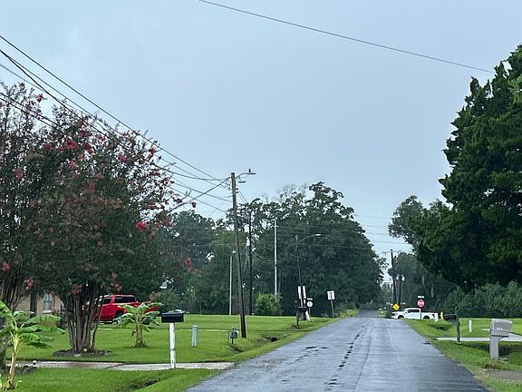 4th image of 113 E Glenhill Blvd