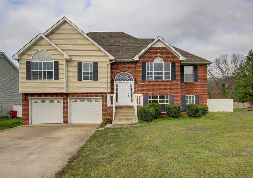 1st image of 401 Short Bluff Dr