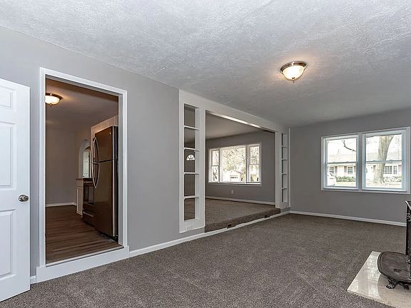 3rd image of 13119 Fuller Ave