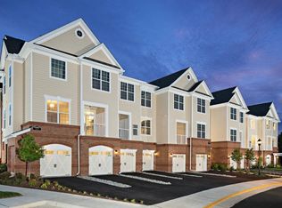 43031 Foxtrail Woods Ter UNIT 111, Ashburn, VA 20148