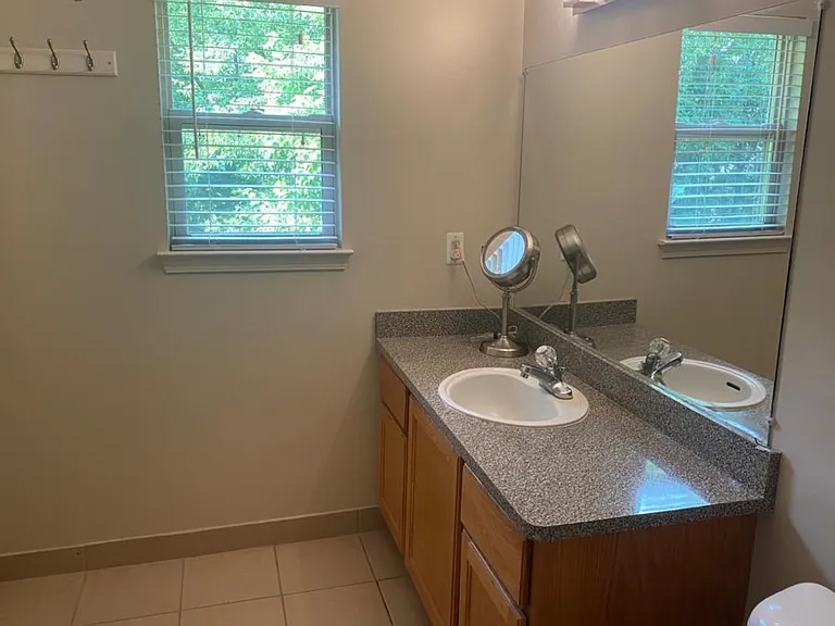 1083 Maya Ct — Photo 9