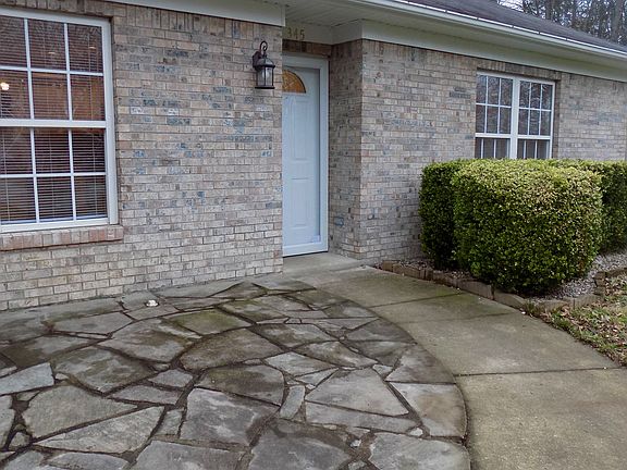 Front entryway & patio area 