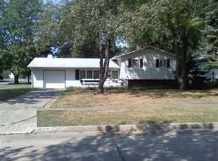 4126 Mohawk Dr, Lorain, OH 44055