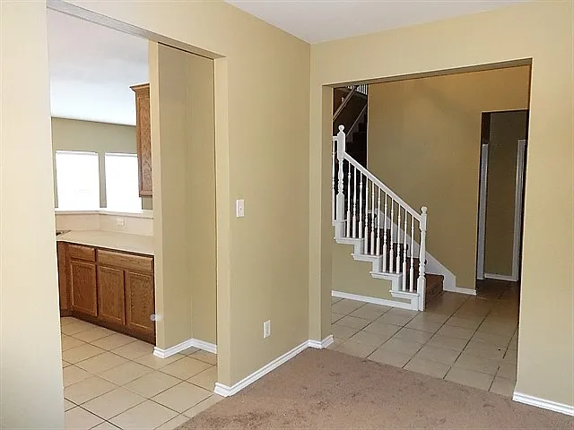5112 Parkplace Dr — Photo 4