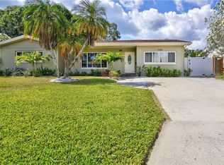 1160 39th Ave NE, Saint Petersburg, FL 33703