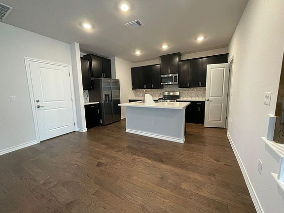 4th image of 5202 Mulberry Grove Ln