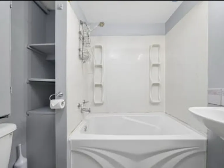 8015 131a Ave NW #BASEMENT — Photo 11