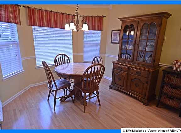 4th image of 5855 Kayla Dr