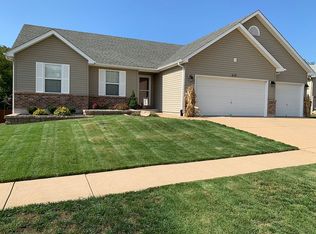 519 Glenmeadows Ct, Imperial, MO 63052