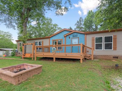 1211 Tugaloo Heights Cir, Fair Play, SC, 29643