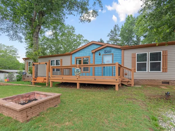 1211 Tugaloo Heights Cir, Fair Play, SC 29643