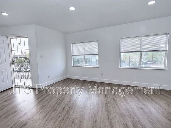 5th image of 10524 Croetto Way APT 3