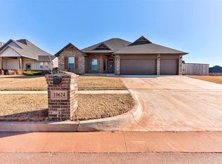 10624 Two Lakes Dr, Yukon, OK 73099