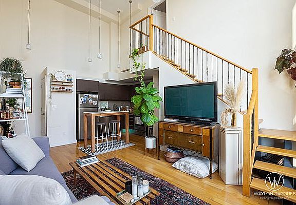 2nd image of 125 Lexington Ave APT 3D