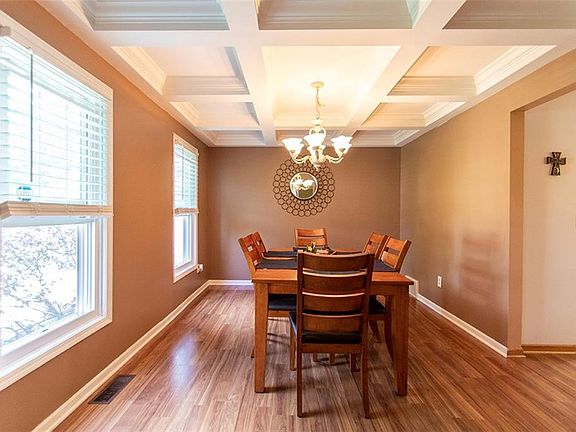 3rd image of 1163 Newell Ln