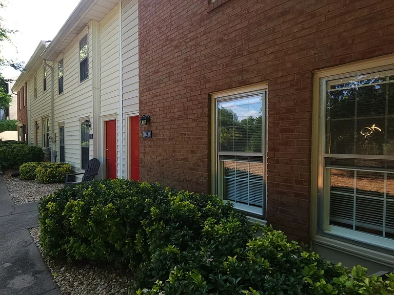 1040 Old Holcomb Bridge Rd — Photo 34