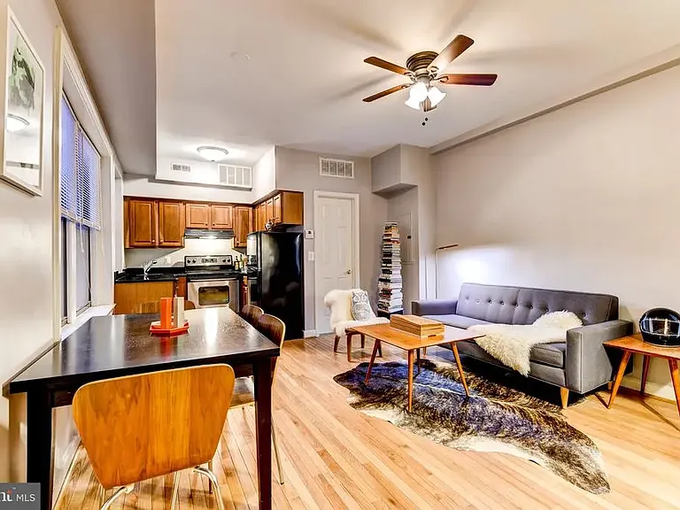 1321 Fairmont St NW #206 — Photo 4