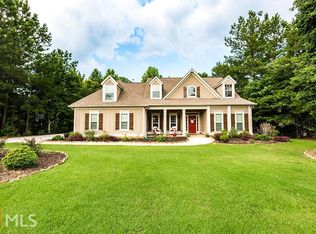 128 Yellowwood Dr, Sharpsburg, GA 30277