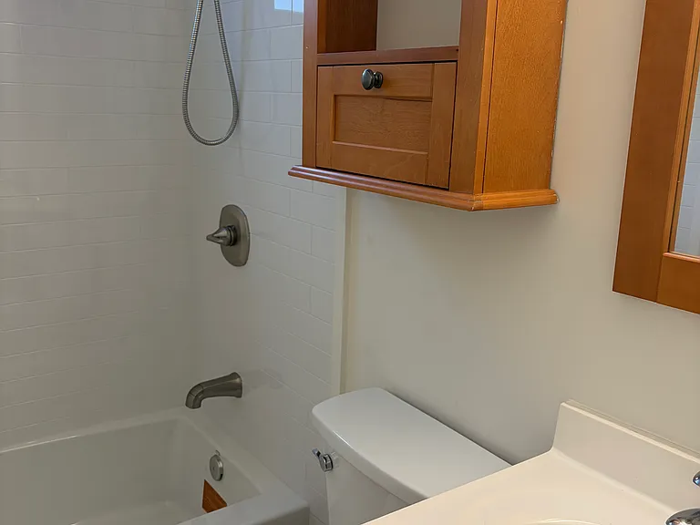 301 Laurel Way #2 — Photo 13