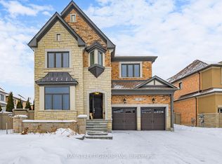 39 Cairns Gate, King, ON L7B 0P5